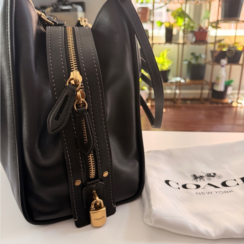 Coach 40 Rogue Leather Tote with Brass Accents, shoulder + crossbody straps - Picture 3 of 8